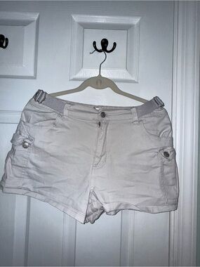 Madden Girl Light Cream Cargo Shorts with Waist Detail